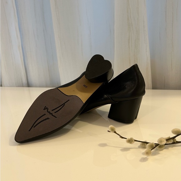 NEW Beautiful Leather Shoes Black WH-DELAIYA Women’s Size US 6,5 EU 36,5 - Picture 3 of 10